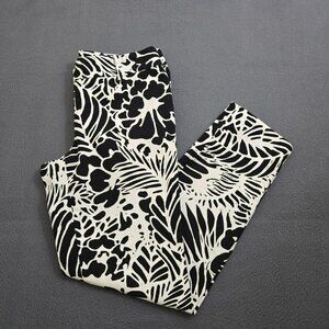 Talbots Hampshire Women 2 Black & White Textured Leaf Print Low Rise Ankle Pants